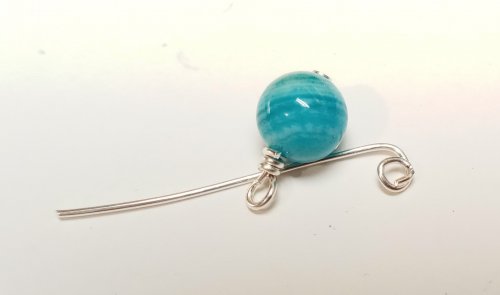 Judy Larson's Wire Basics - Wrapped Loops and Links - , General Education, Loops, Wire Loop, Wrapped Wire Loop, Wire Wrapping, Wrapping, Wire Wrapping Jewelry, trim away the excess wire